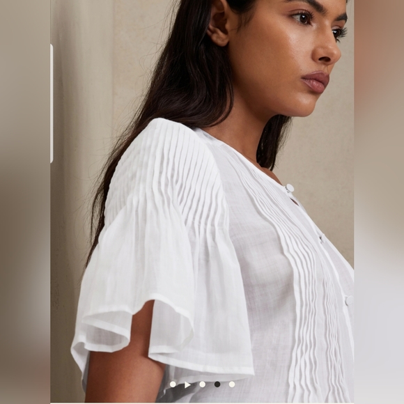 Banana Republic Ramie Pintuck Blouse - Picture 4 of 7